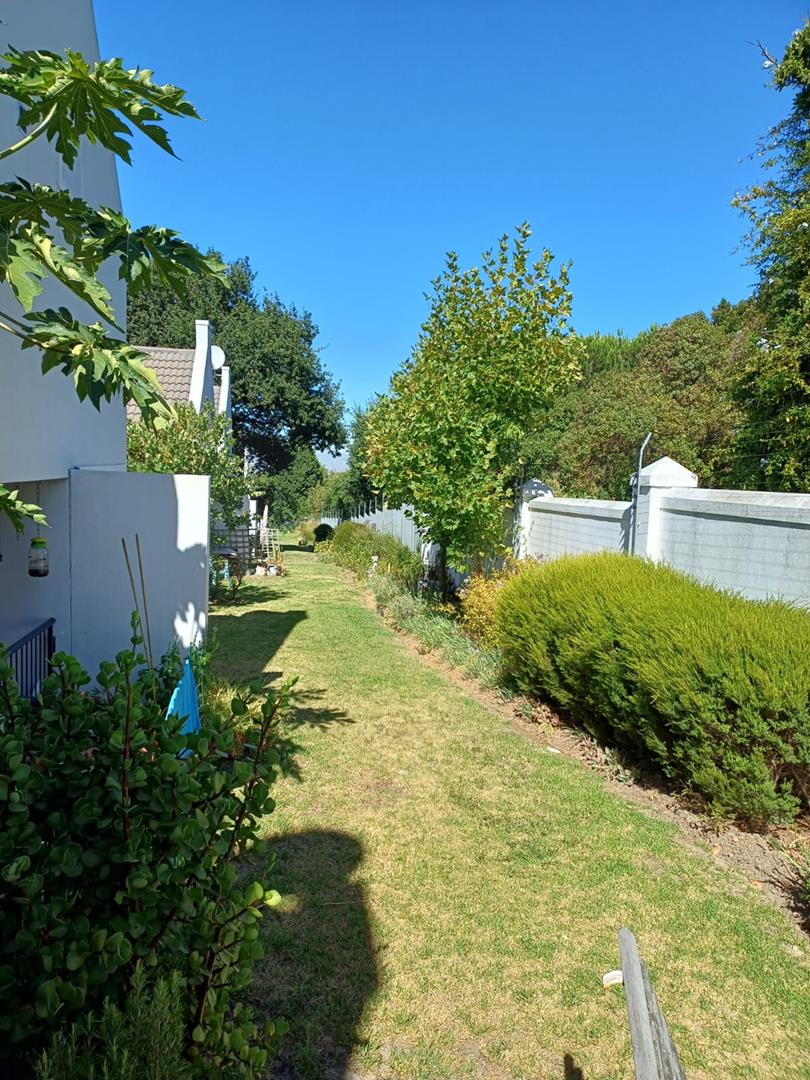 1 Bedroom Property for Sale in Zevenwacht Retirement Village Western Cape